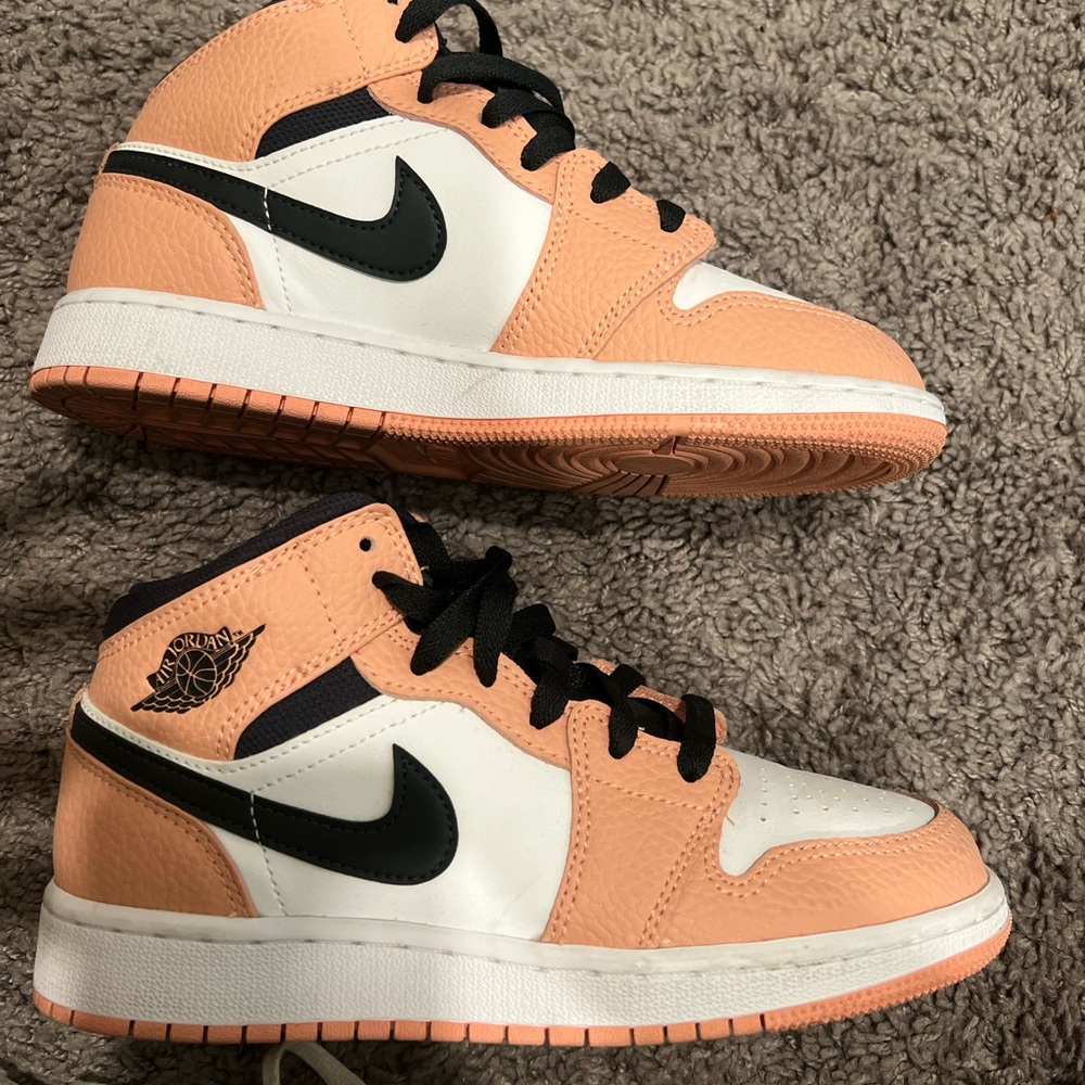 COPY - Nike Air Jordan 1 Mid GS Pink Quartz